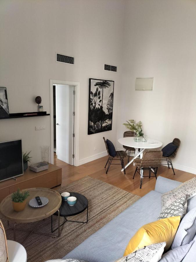 Апартаменты Coqueto Apartamento Junto A La Catedral De Malaga. Экстерьер фото